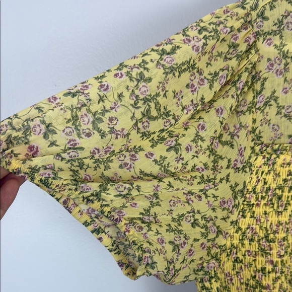 Torrid Yellow Ruffle Chiffon Floral Smocked Blouse. Size 3 - Picture 5 of 13